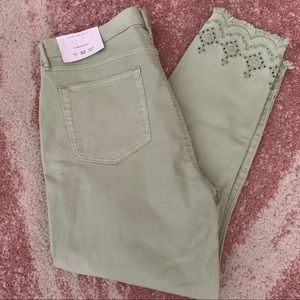 NWT Loft Green Eyelet Skinny Crop Jean, Size 14/32